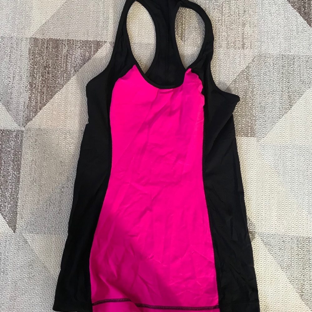 Lululemon tank